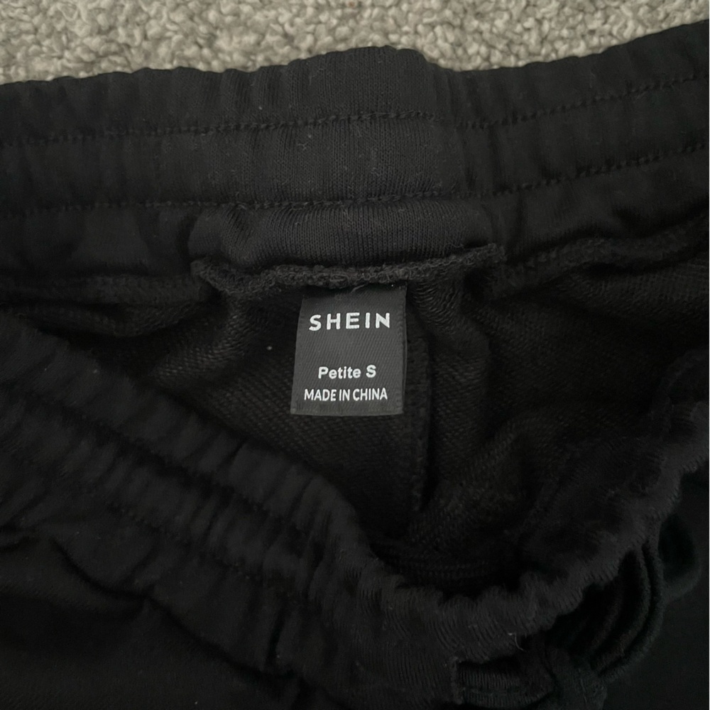 3/$45 Wide Leg Sweatpants - Picture 4 of 6